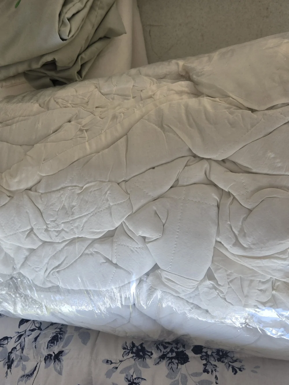 Plush Quilted Comforter - Cream